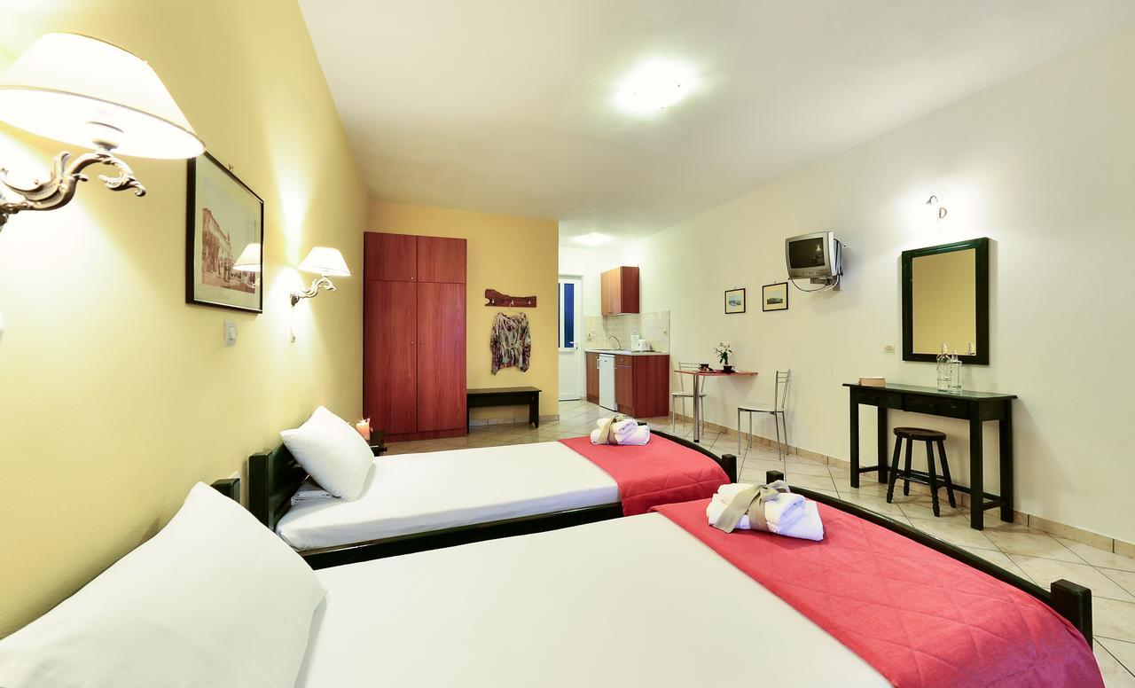 Remezzo Studios & Apartments Amoudi Eksteriør bilde